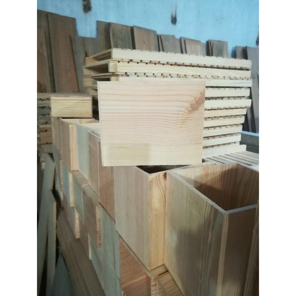Hộp gỗ không nắp vuông 18cm, 20cm