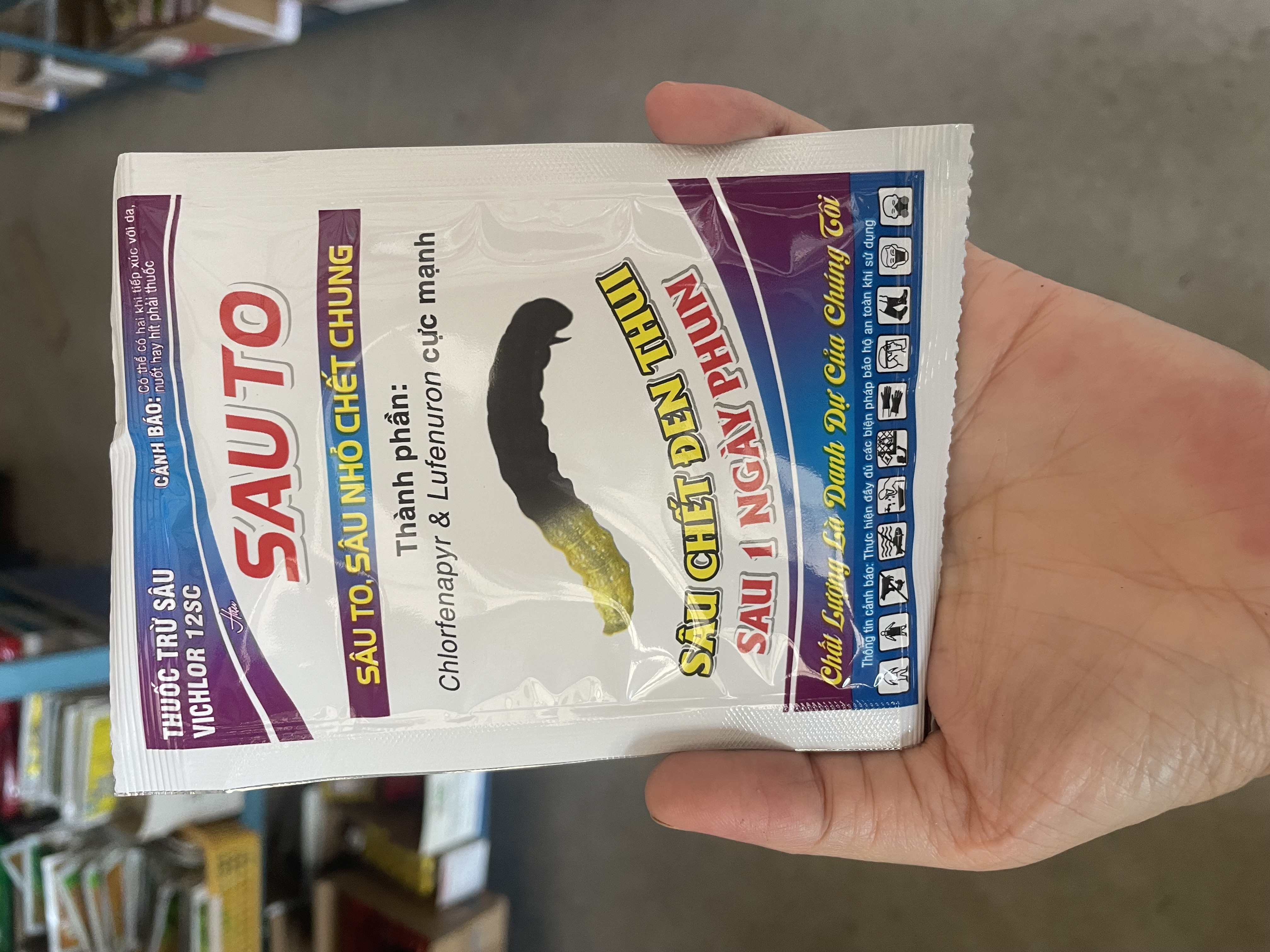 Thuốc trừ sâu Vichlor 12SC SAU TO đặc trị sâu cuốn lá, sâu đục thân, sâu xanh, sâu tơ, và sâu keo mùa thu