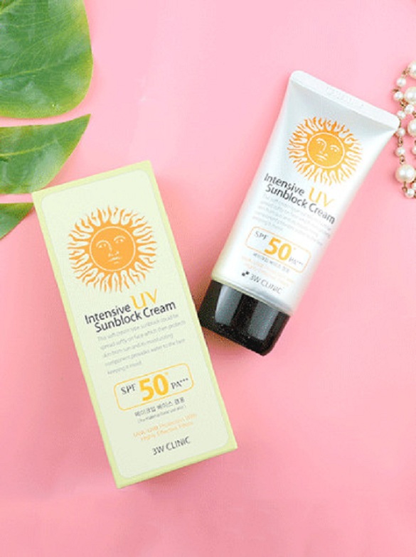 Kem chống nắng hoàn hảo 3W CLINIC INTENSIVE UV SUN BLOCK CREAM SPF 50+++