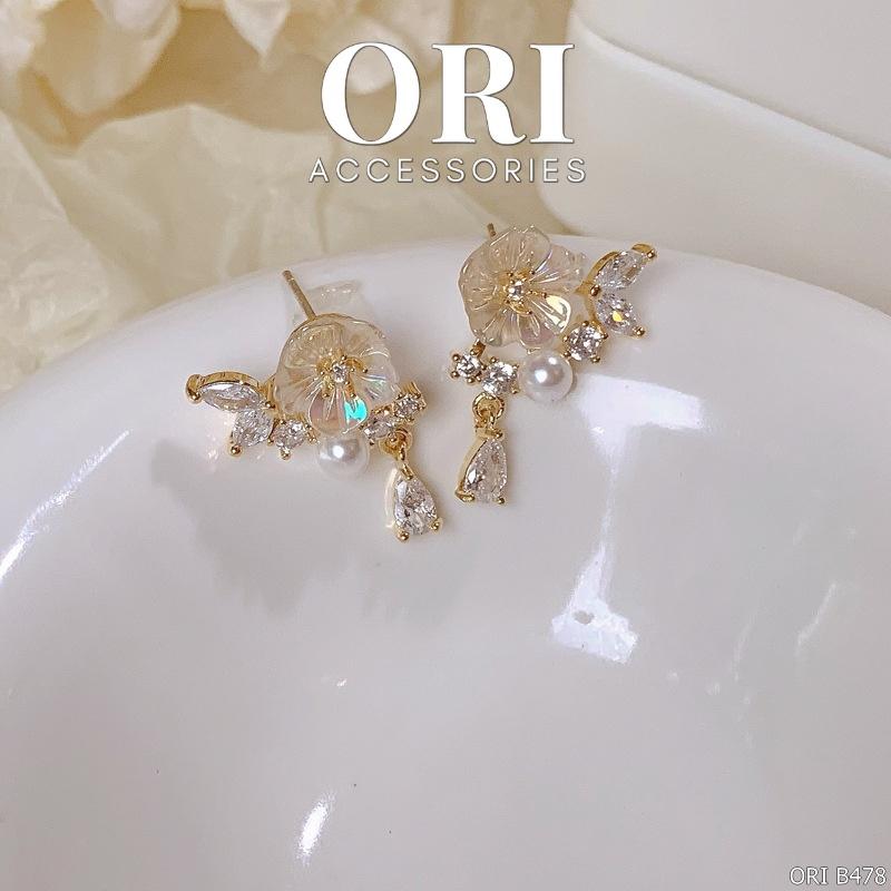 Bông tai nữ cánh hoa đính đá sang trọng ORI ACCESSORIES B478