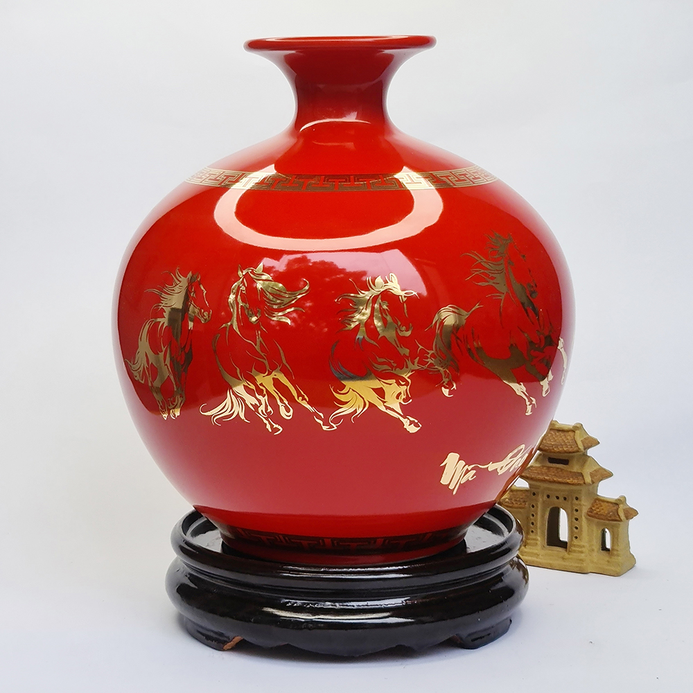 Bình Hút Lộc Gốm Sứ Đỏ Vẽ Vàng Bát Mã - Mã Đáo Thành Công - Mx  - Đường Kính 16 Cm - Cao 17 Cm