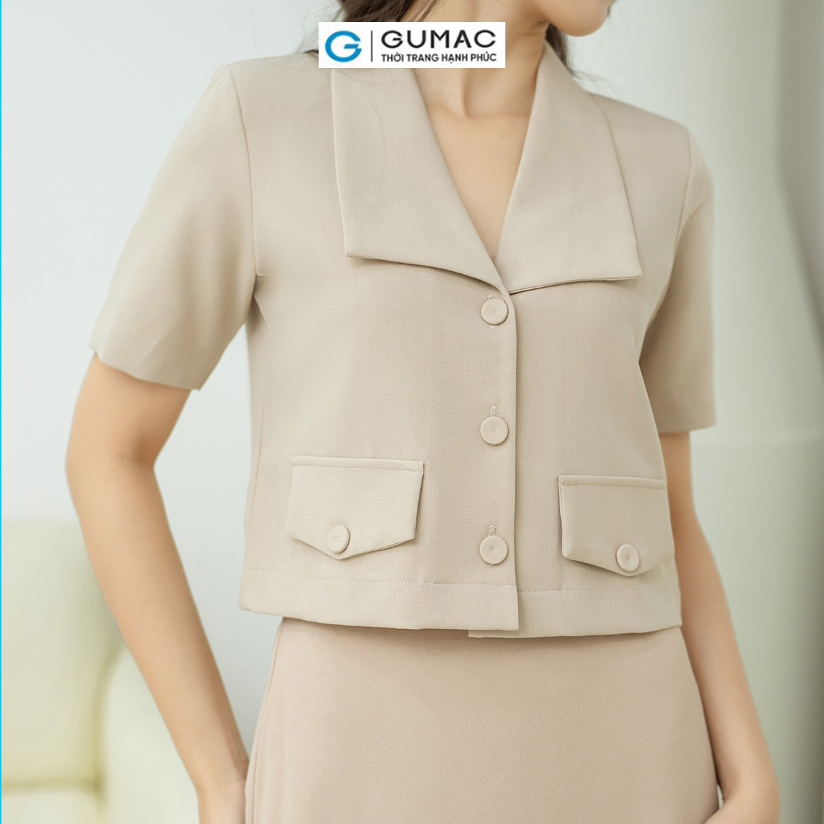 Blazer cổ bẻ V GUMAC AD08043