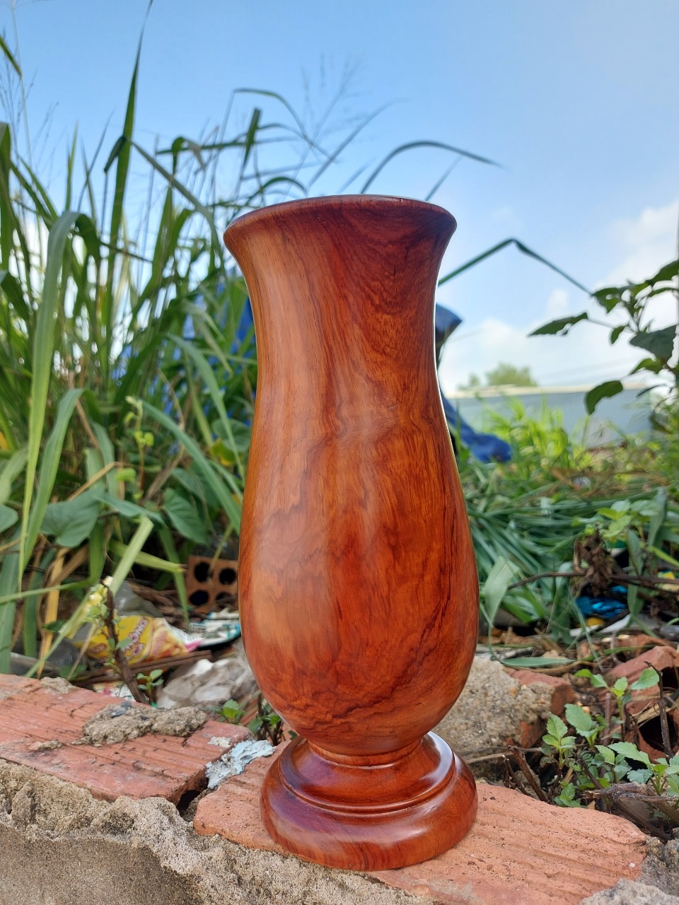 Lọ cắm hoa gỗ hương bày bàn thờ cao 22 cm