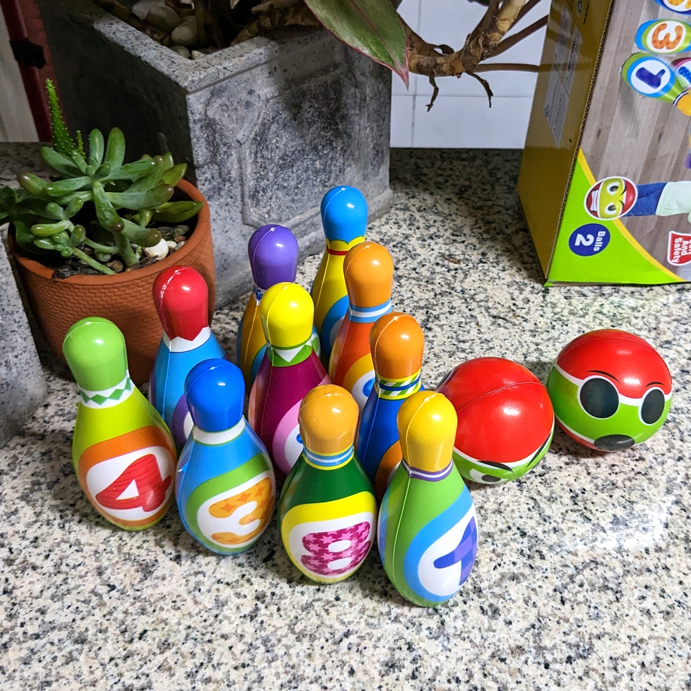 Bộ đồ chơi bowling set 10 chi tiết cho bé BABYPLAZA UL222502