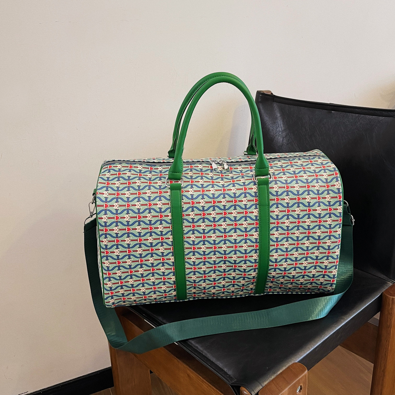 Túi xách du lịch thể thao nam nữ công suất lớn phong cách mới BEE GEE T1083