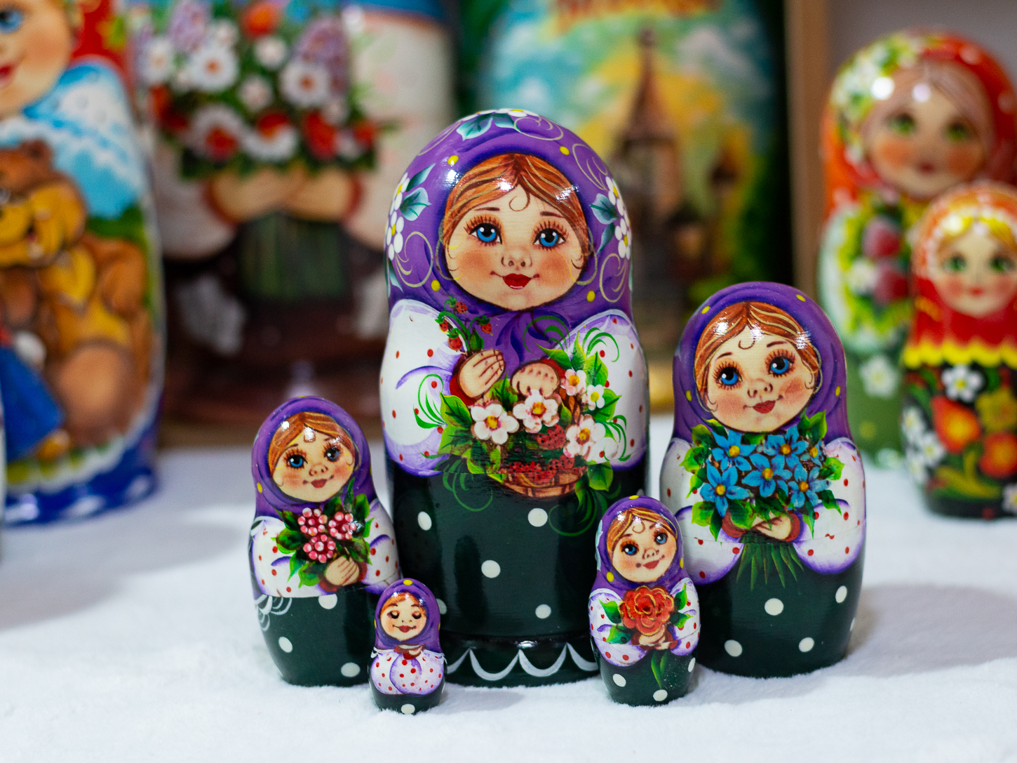 BỘ BÚP BÊ NGA MATRYOSHKA 5 LỚP 15CM "MISA ÔM HOA TÍM" RẤT ĐẸP VÀ ĐỘC ĐÁO