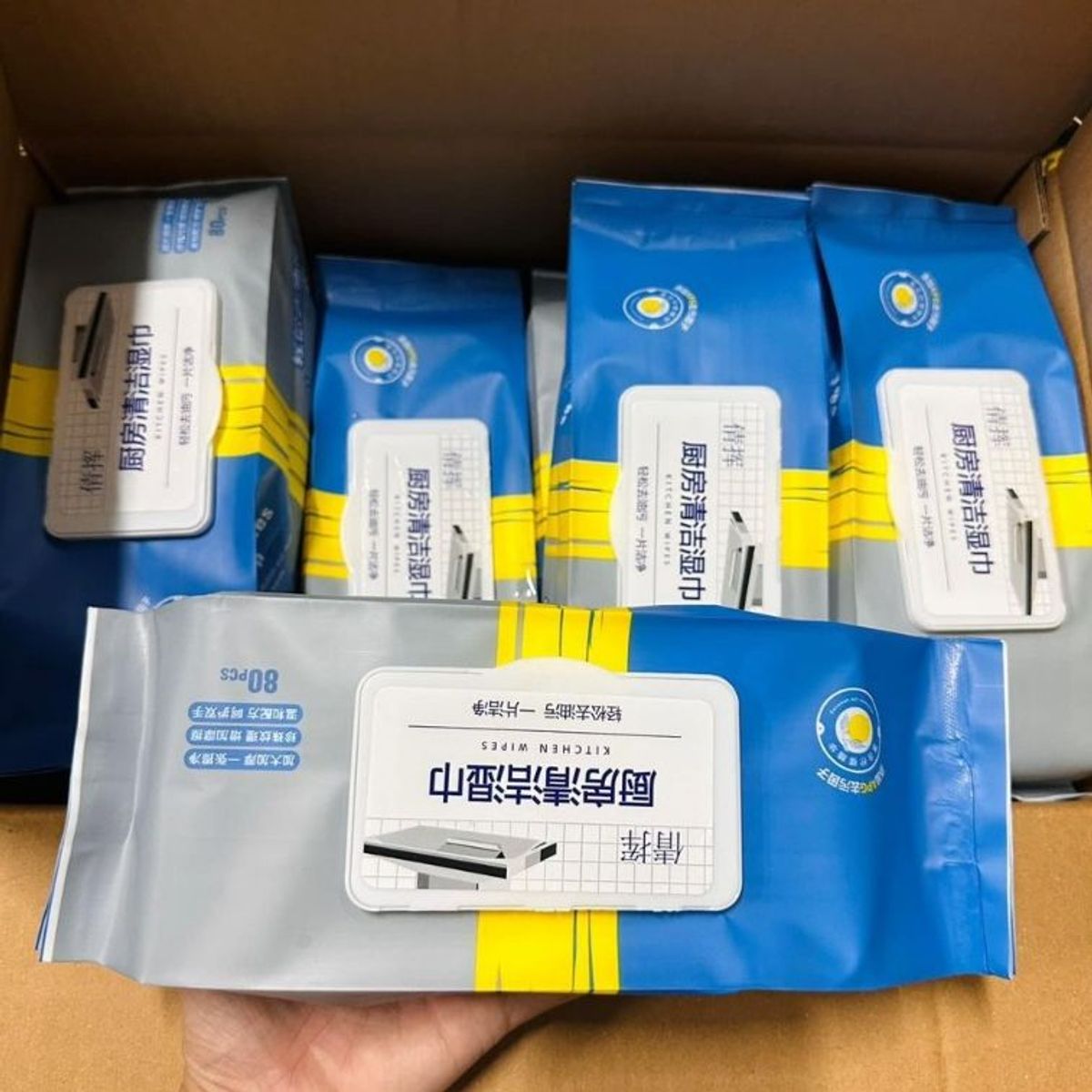 (Combo 05 gói) Khăn Ướt Lau Bếp Đa Năng Gói Tẩy Rửa Vết Bẩn Trên Các Bề Mặt 80 tờ/ gói