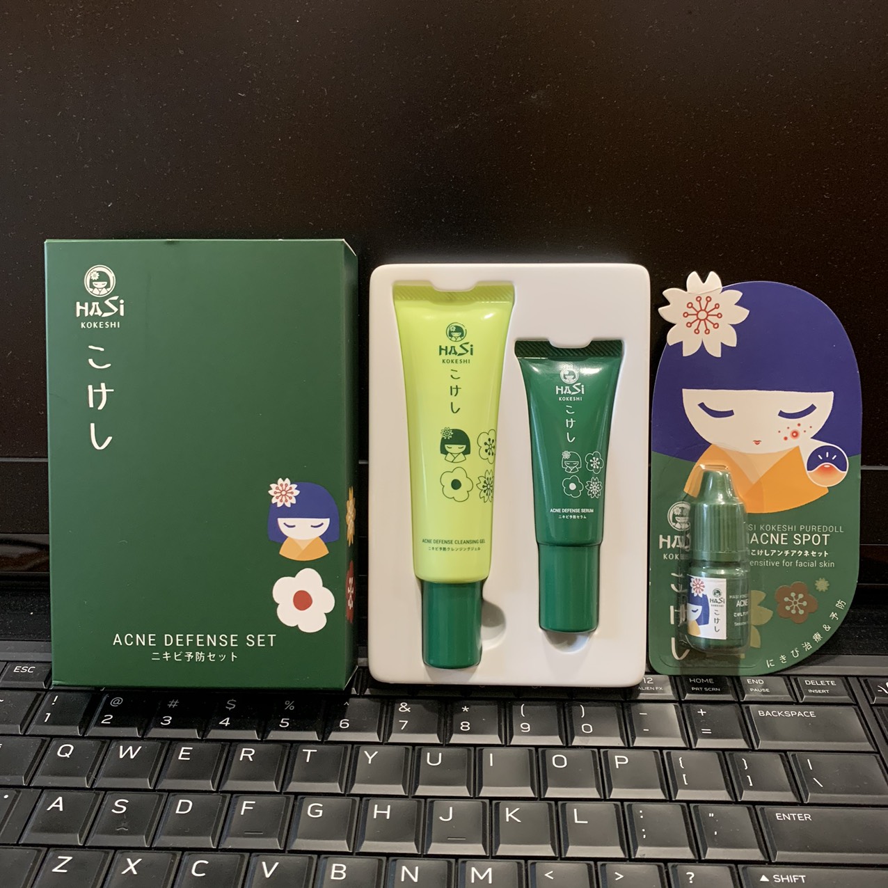 Combo Dưỡng Cho Da Mụn Hasi Kokeshi Acne Defense Set + Hasi Kokeshi Puredoll Acne Spot