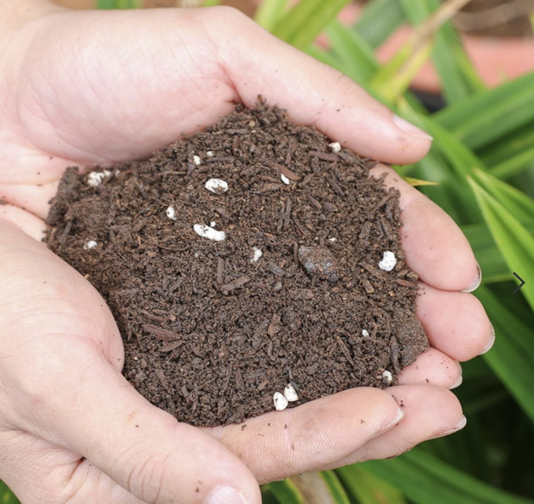 Phân trùn quế Hapi green Phú Nông gói 2kg