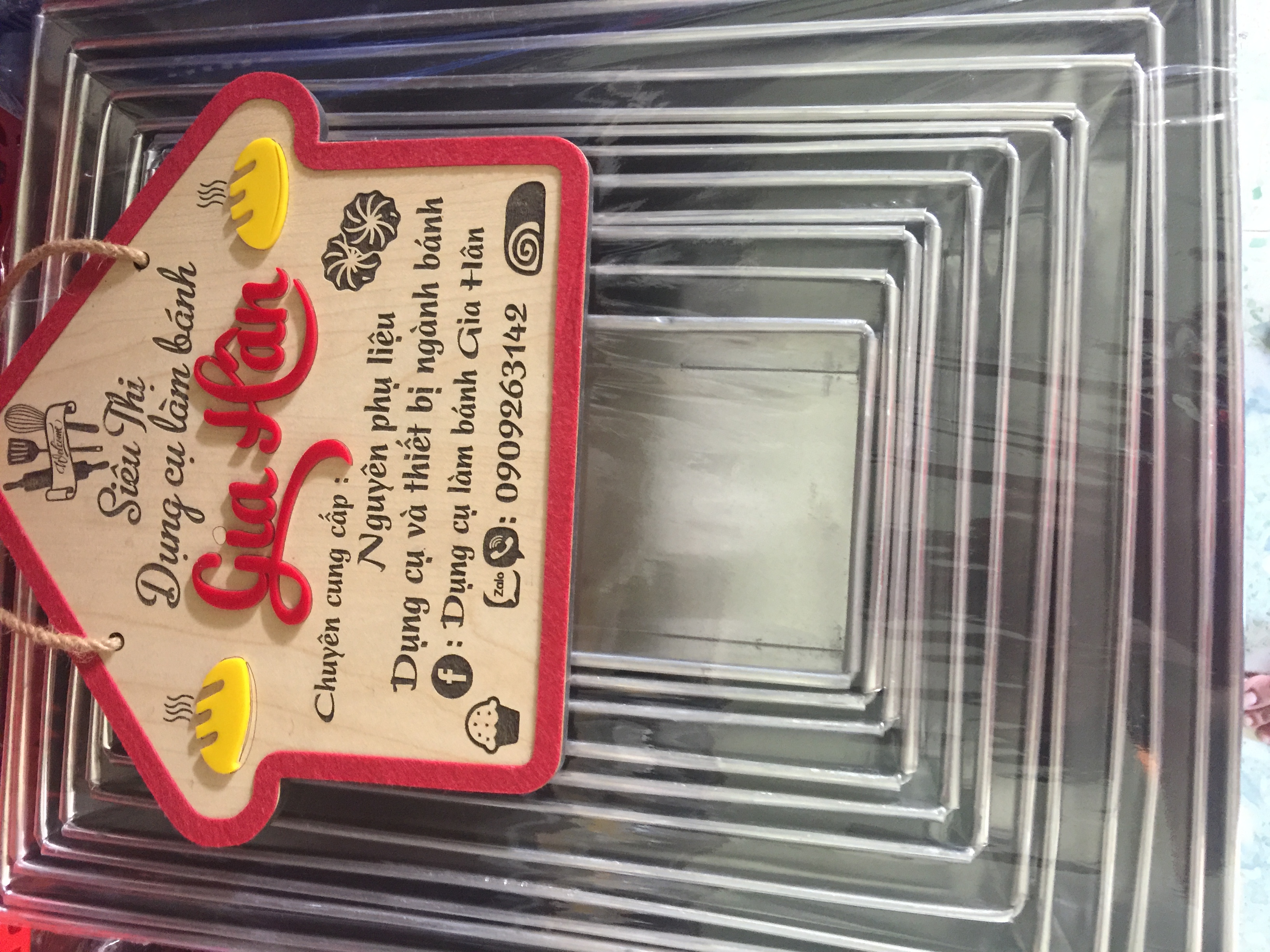 Khuôn nhôm hình chữ nhật