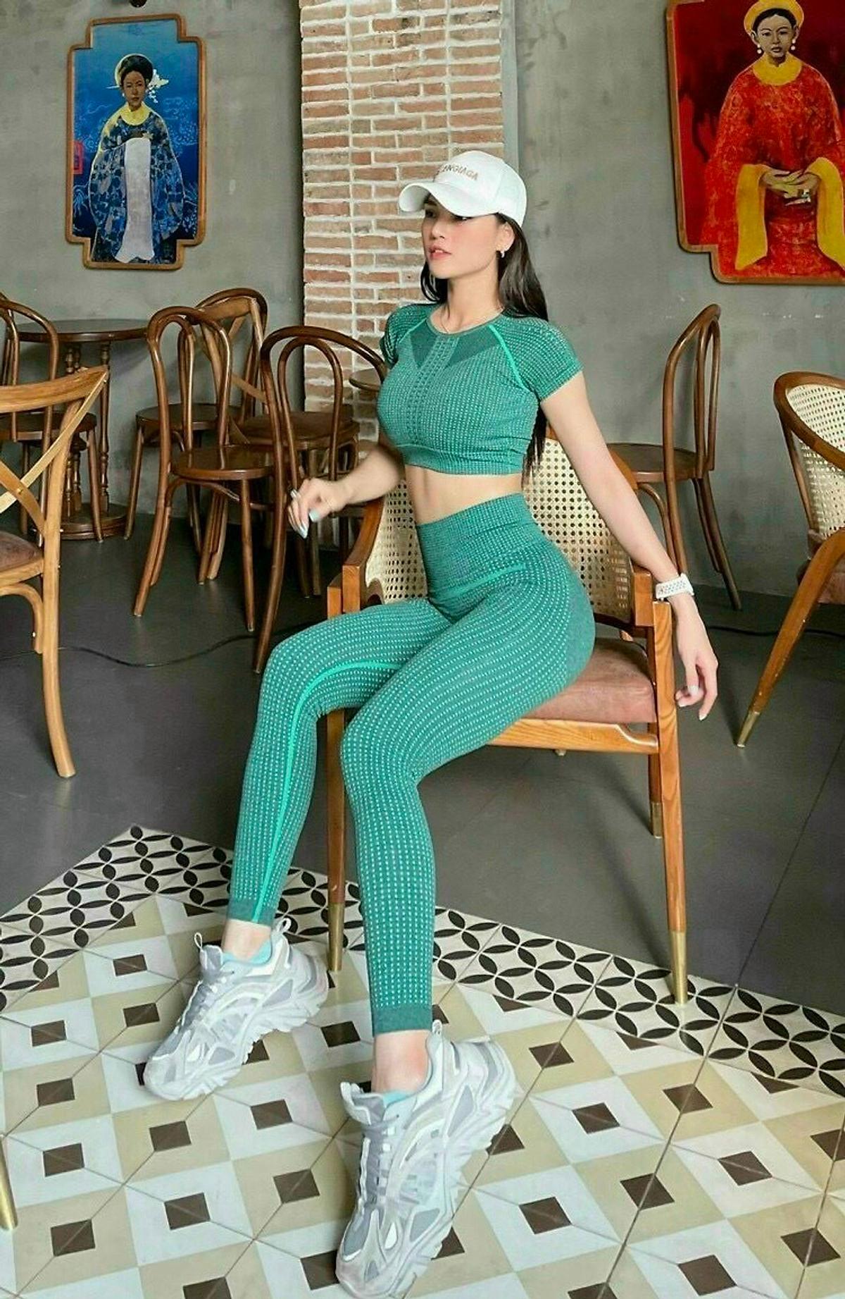 QUẦN LEGGING DÀI CHẤM MÔNG NỮ TẬP GY