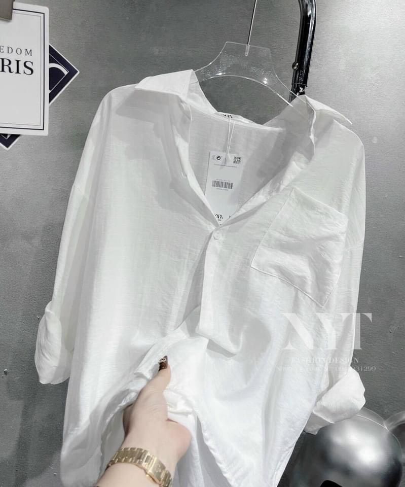 ÁO SƠ MI ĐŨI TRẮNG 1 TÚI CHO NỮ ATN767