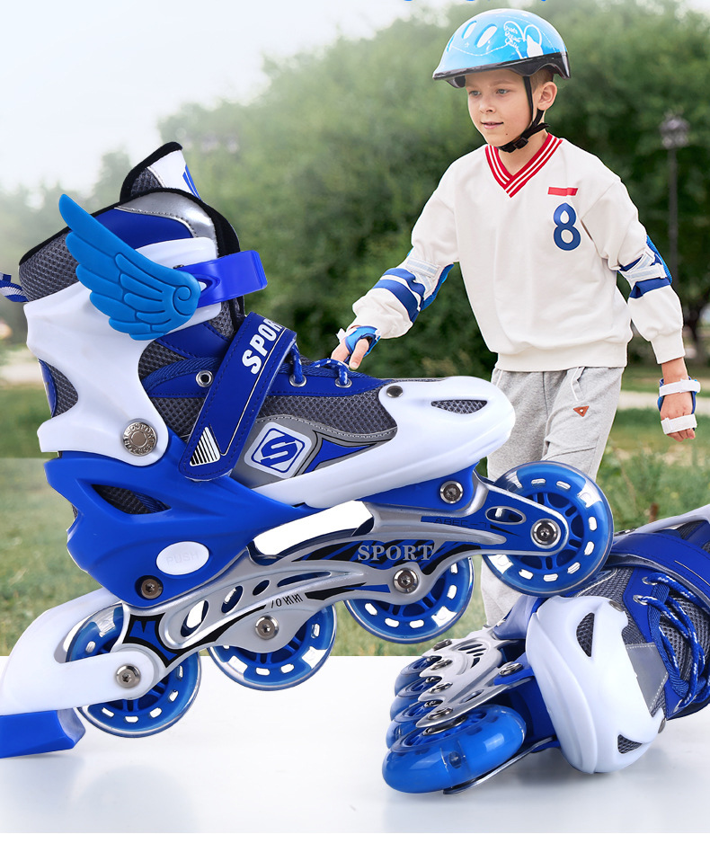 Giày Patin Thời Trang Trẻ Em - Cả 8 Bánh Có Đèn, Đầy Đủ Bảo Hộ Phụ Kiện - TẶNG Kèm Móc Khóa La Bàn Sao Biển Bibotoys