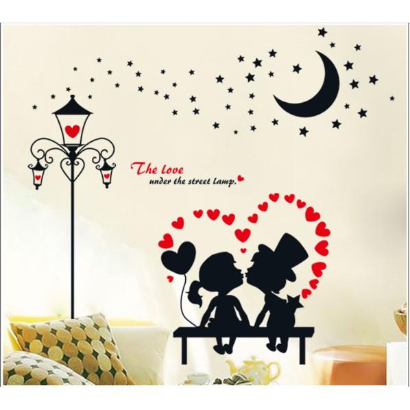 Decal trang trí tường - Đôi tình nhân lãng mạn
