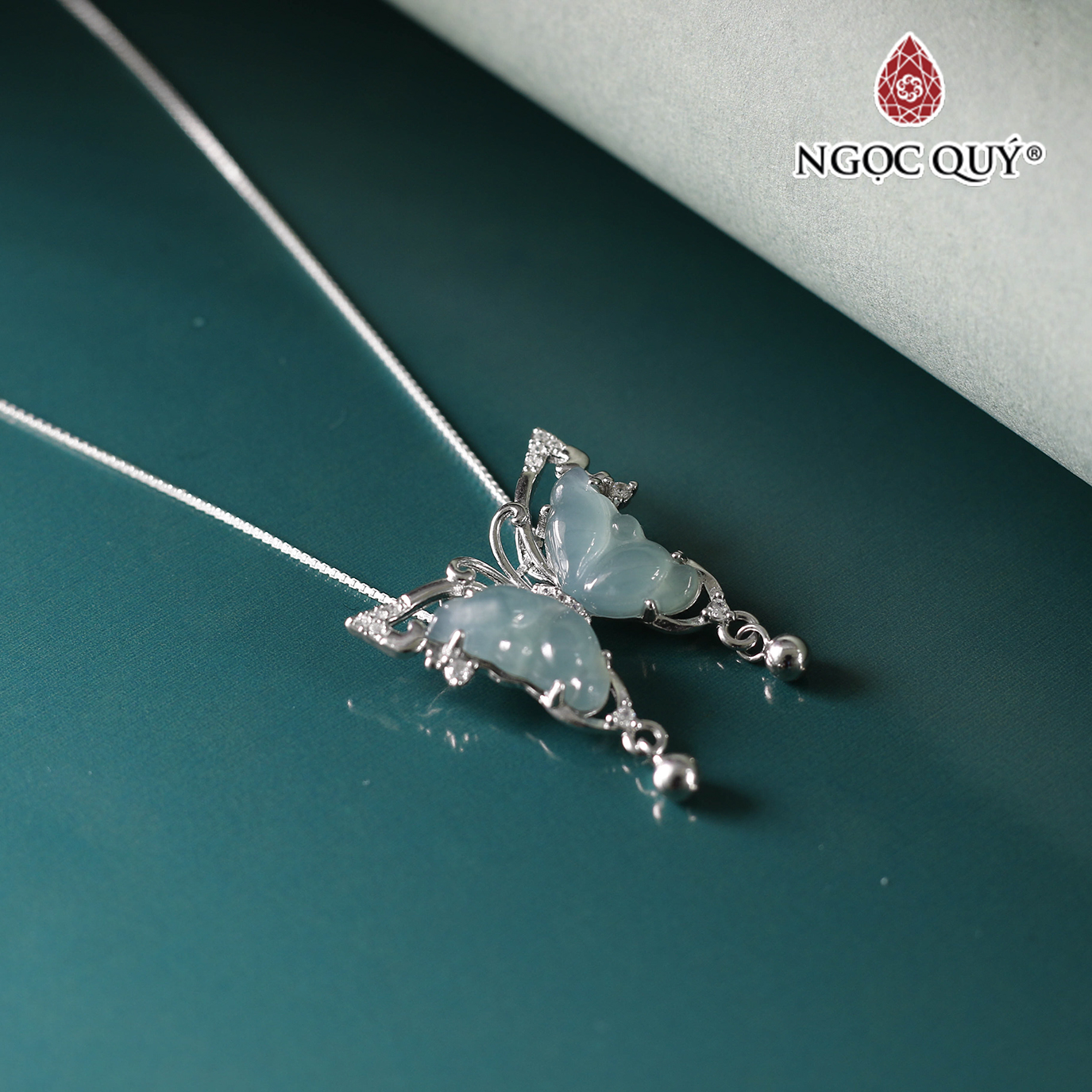 Dây chuyền hồ điệp phỉ thúy lam ngọc nếp băng type A bọc bạc - 21x24mm mệnh thủy mộc - Ngọc Qúy Gemstones
