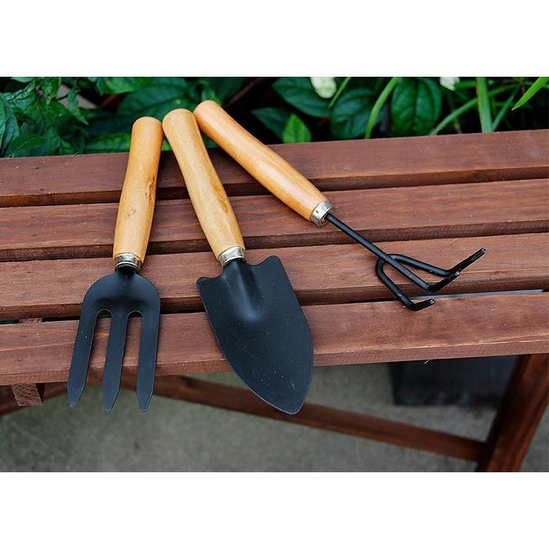 Bộ dụng cụ làm vườn
