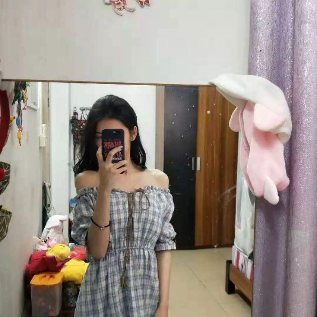 Váy trễ vai đuôi cá caro thắt eo xinh xắn