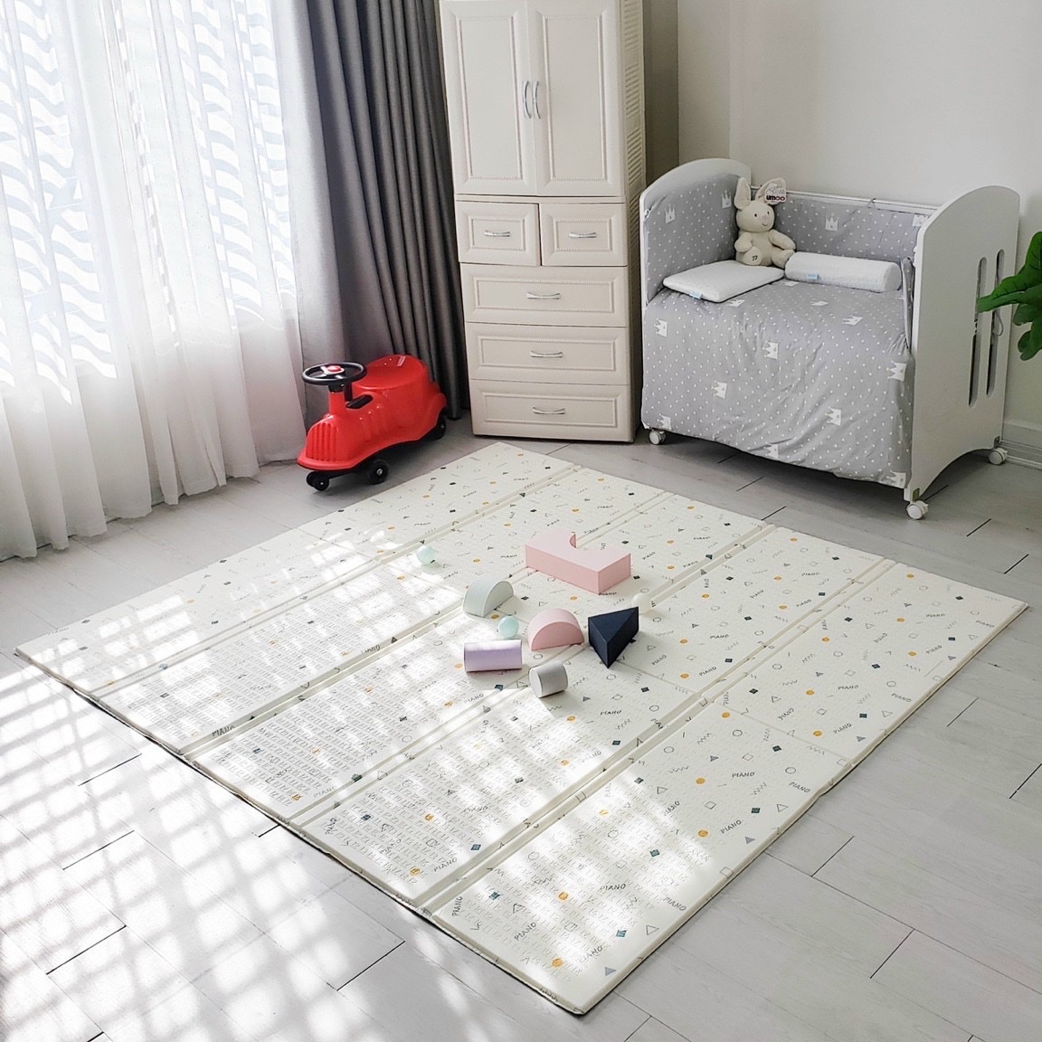 Thảm gấp gọn chống thấm mặt Umoo chính hãng kích thước 180x200cm dày 1.5cm mẫu Sư tử