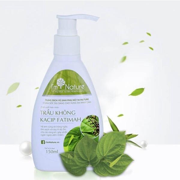 Dung Dịch Vệ Sinh Phụ Nữ Trầu Không Slim 150ML