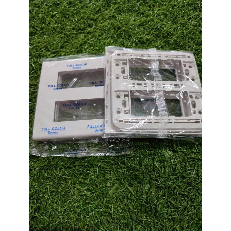 Hộp 10 Cái Mặt Dùng Cho 6 Thiết Bị Wide