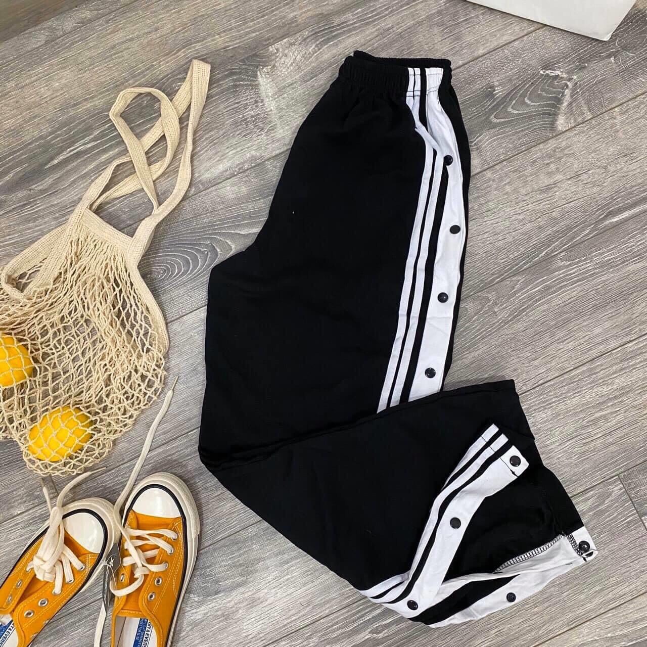 Quần Culottes Ống Rộng Viền Nút Bấm