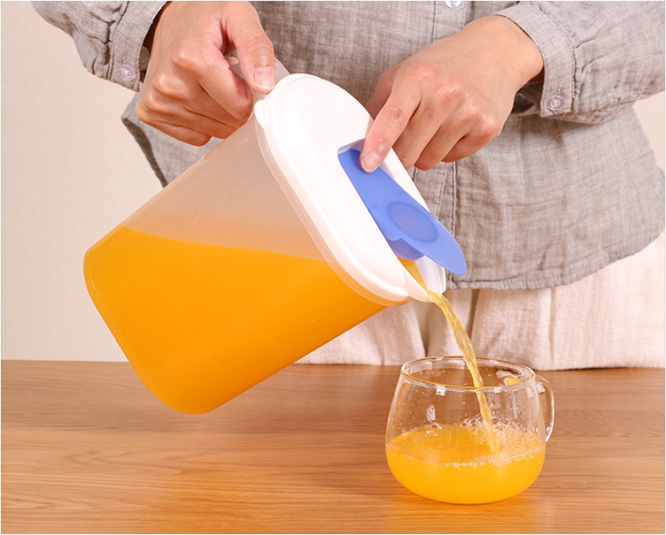 Bình nước nắp bật Yamada 1.8L, làm từ nhựa PP cao cấp, rất tiện lợi & hữu ích - nội địa Nhật Bản