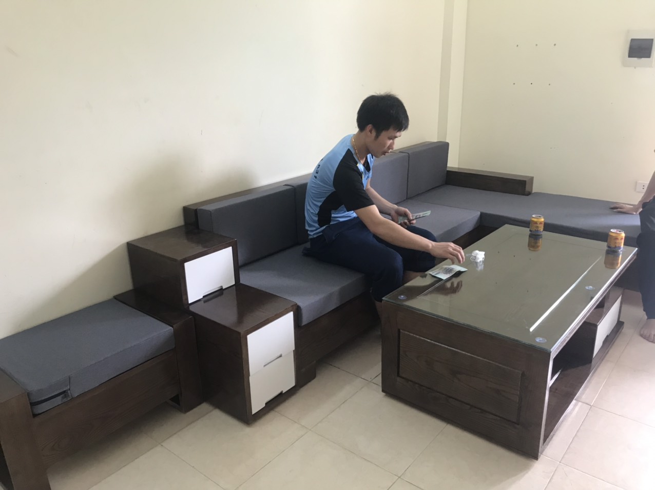 Bộ bàn ghế Sofa góc ngăn kéo gỗ sồi