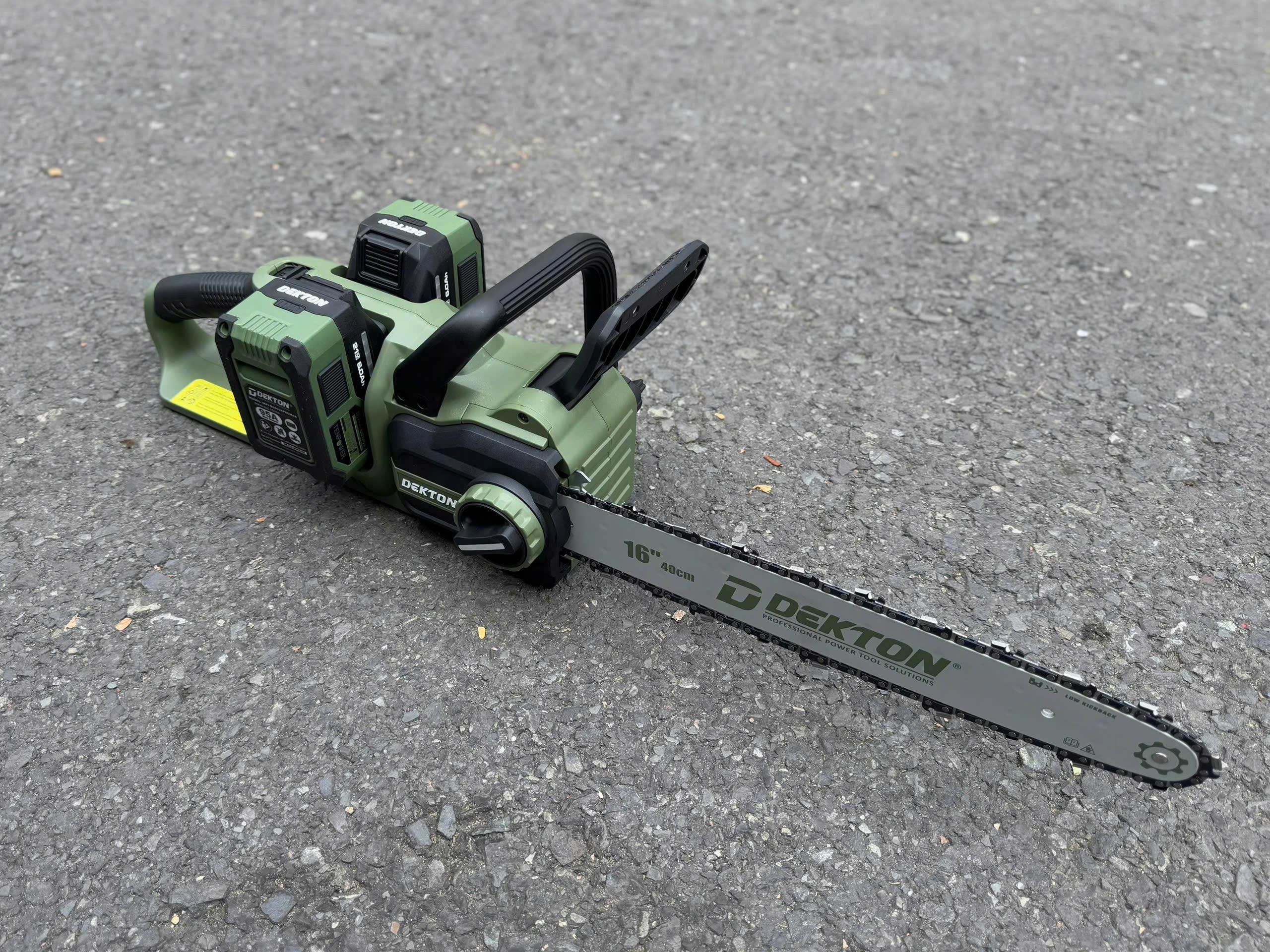 THÂN MÁY CƯA XÍCH PIN 16 INCH (40V) MOTOR BRUSHLESS MÀU OLIVE M21x2-CX16XPRO DEKTON - HÀNG CHÍNH HÃNG