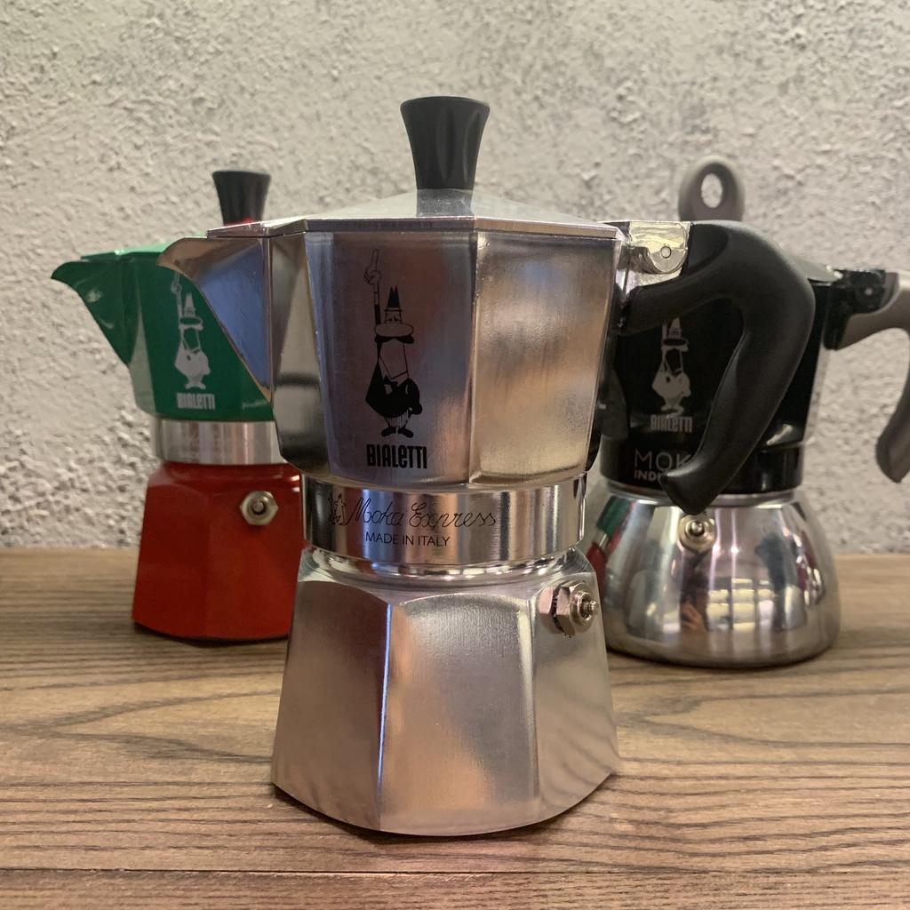 Ấm pha cà phê Espresso Moka Pot Bialetti 3 cup và 6 cup | Made in Italia