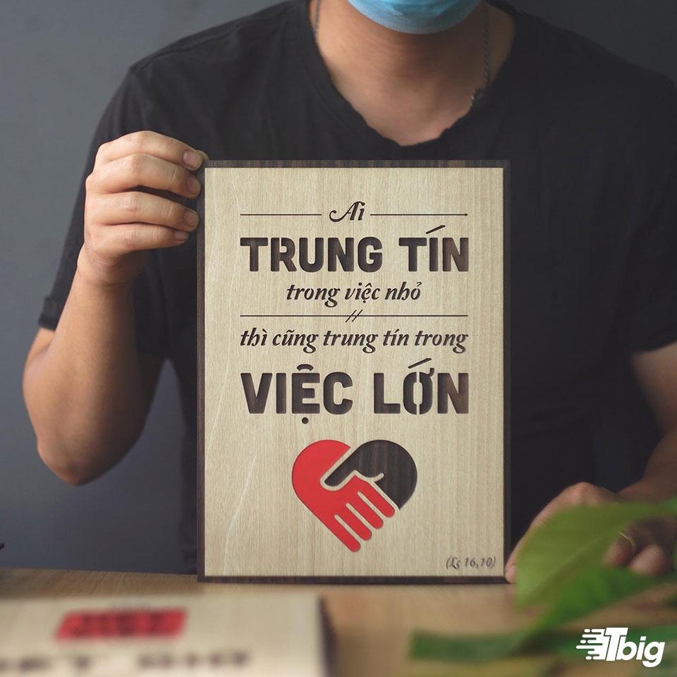 Tranh công giáo TBIG-CG004: Ai trung tín trong việc nhỏ thì cũng trung tín trong việc lớn 30x40cm