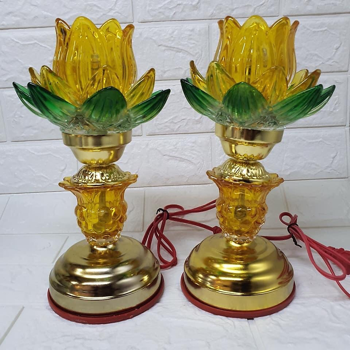 Cặp đèn thờ điện hoa tulip lá xanh