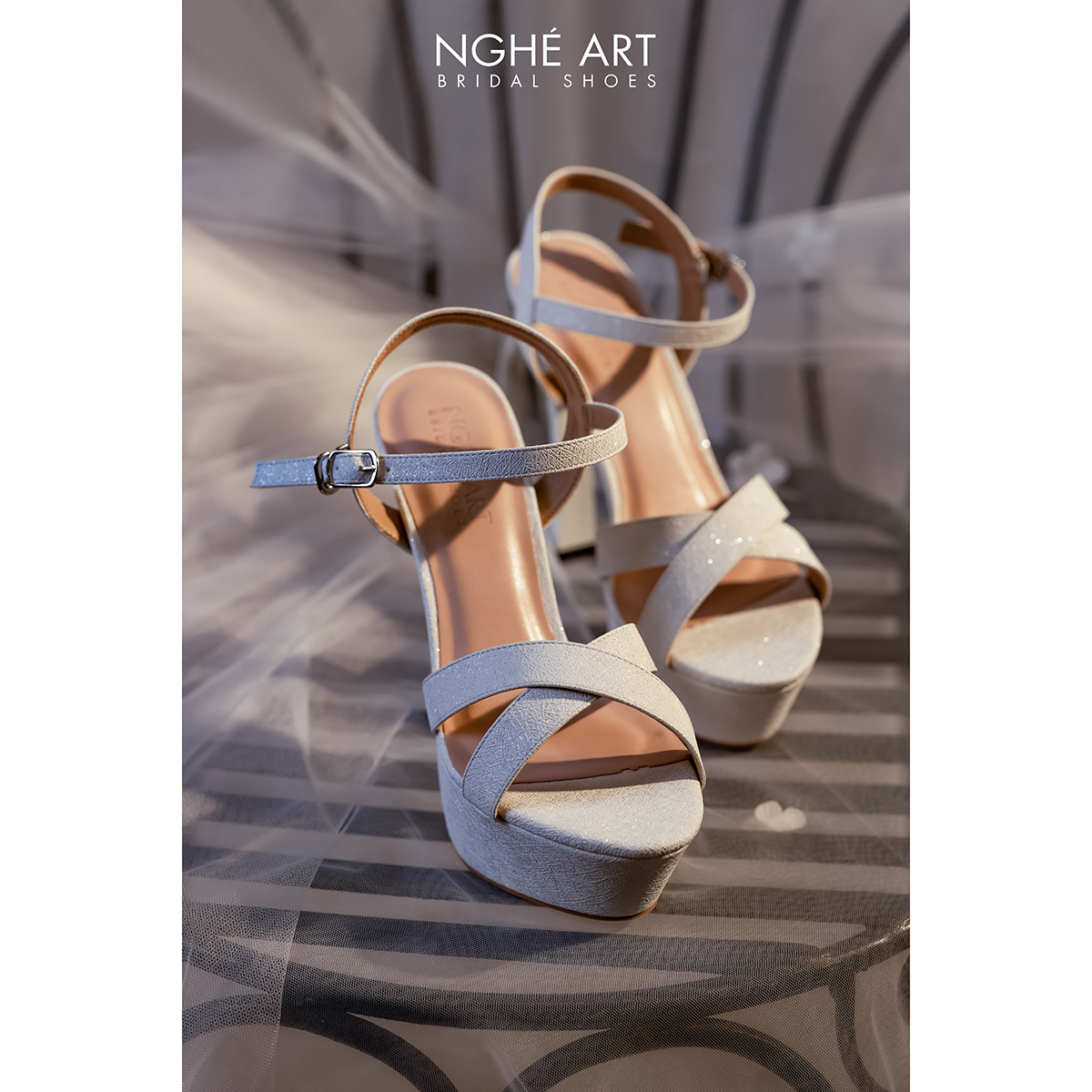 Giày cưới Nghé Art basic mũi đúp trắng cao gót 459