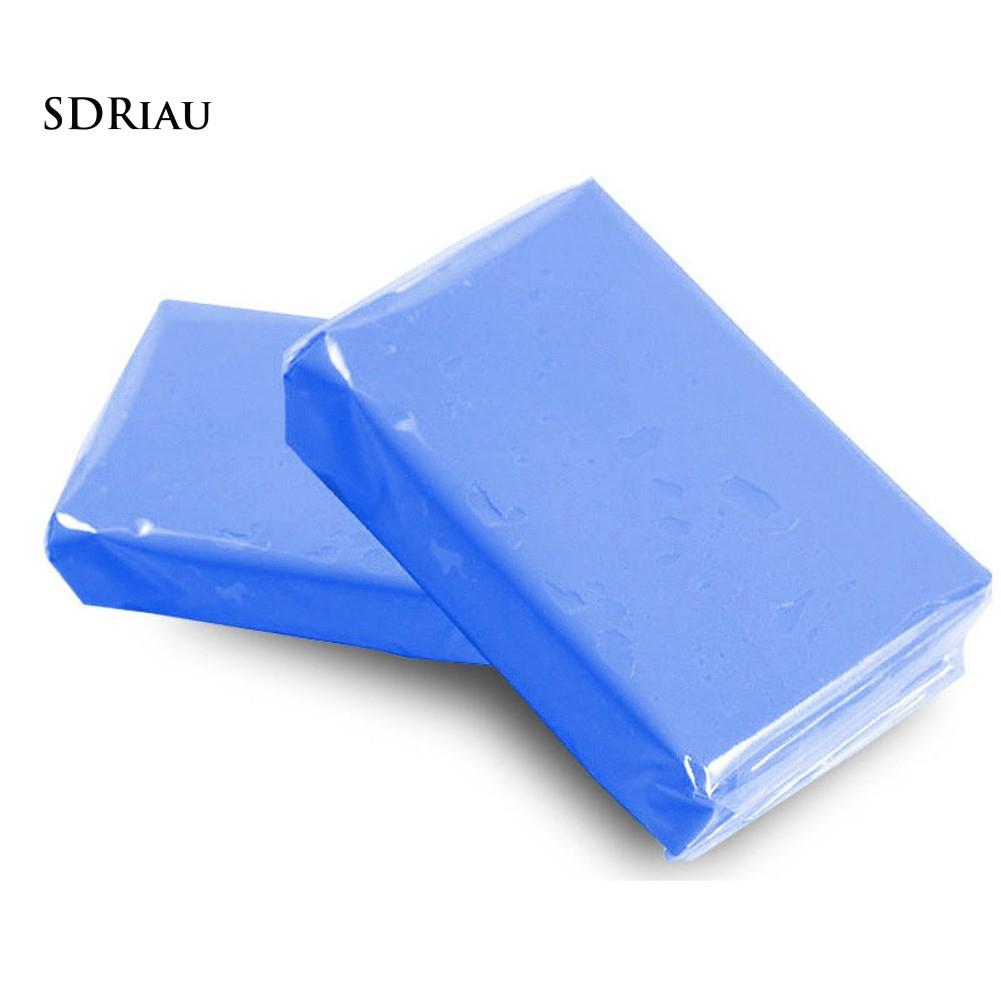 Đất sét làm sạch xe hơi
