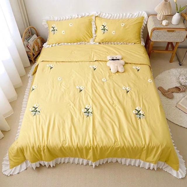 Set Chăn Ga Gối Đũi Thêu Cúc Hoạ Mi Hàng Nhập Khẩu Cao Cấp 4 Món Chăn Trần Sẵn