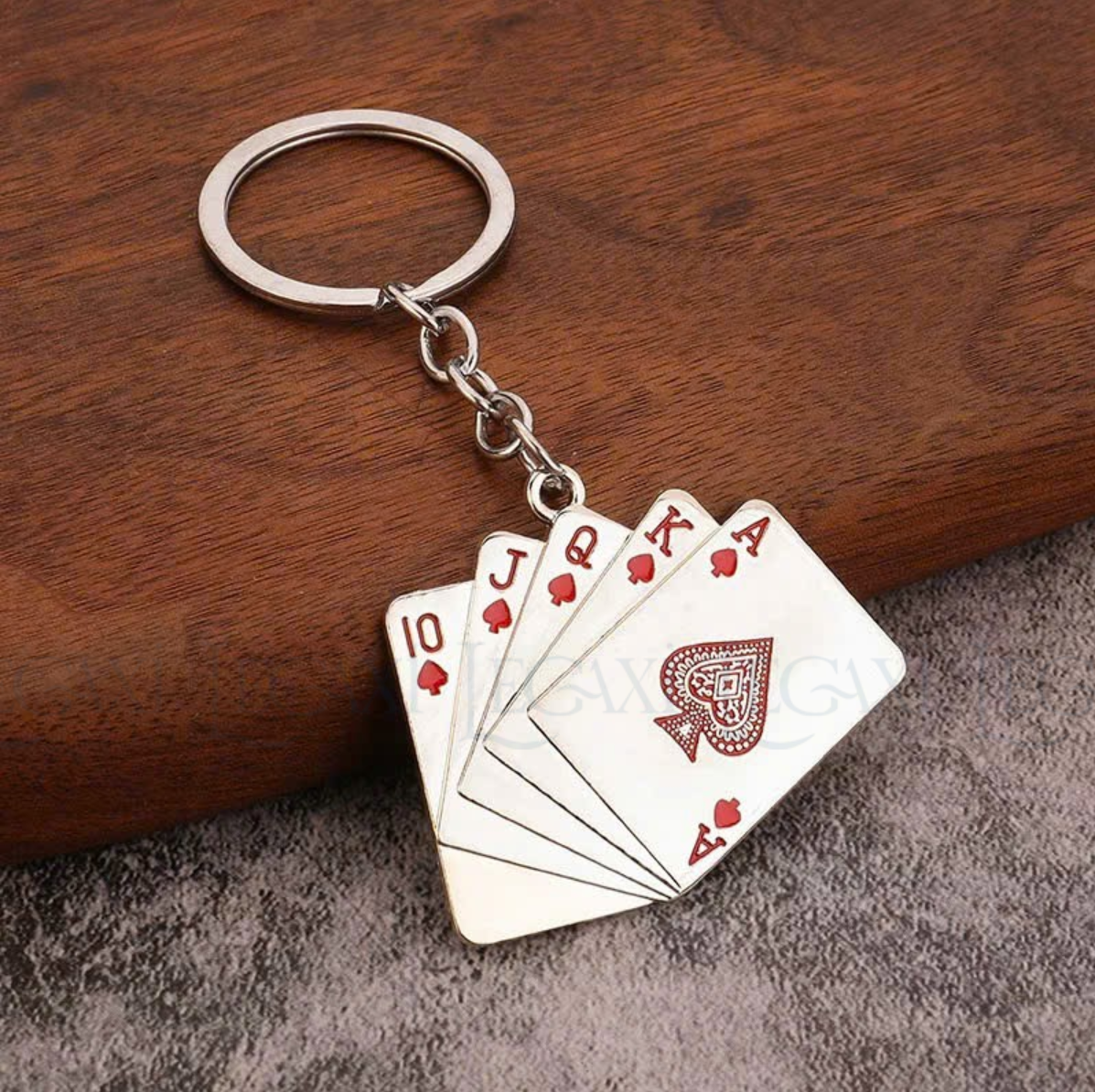 Móc Khóa Kim Loại Mini Mặt Lá Bài Tây Poker Đỏ Độc Đáo Dùng Cho Chìa Khóa Xe Máy, oto, Nhà, Balo
