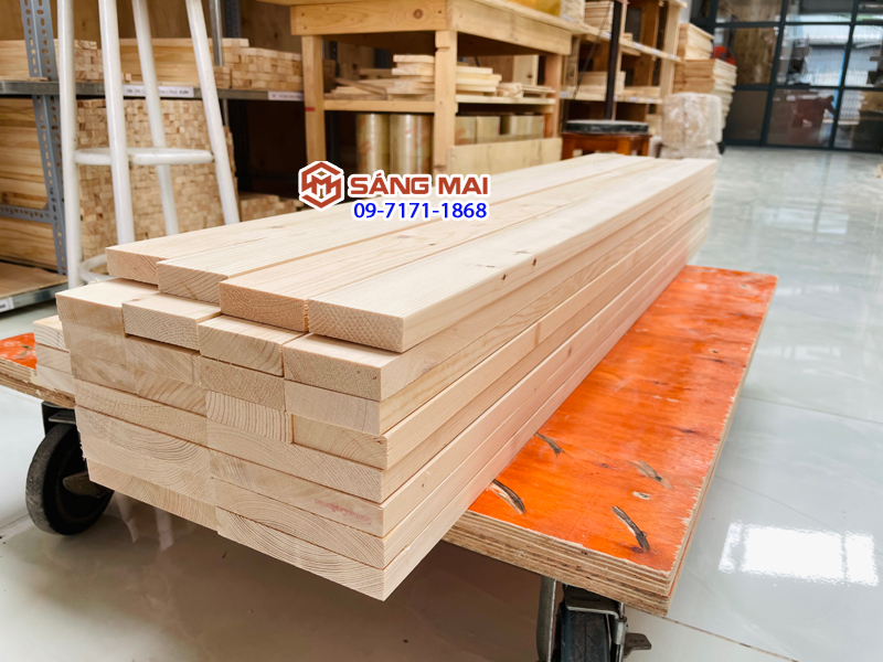 Thanh gỗ thông rộng 6cm x dày 2cm x dài 1m + láng mịn 4 mặt