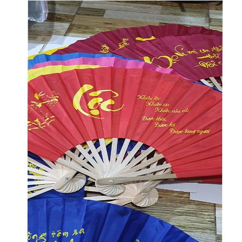 Quạt vải thư pháp - nhiều màu và kích cỡ