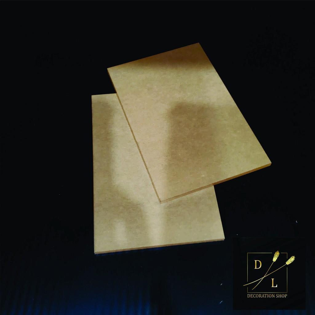 Tấm nhựa mica trong suốt dày 8mm cao cấp