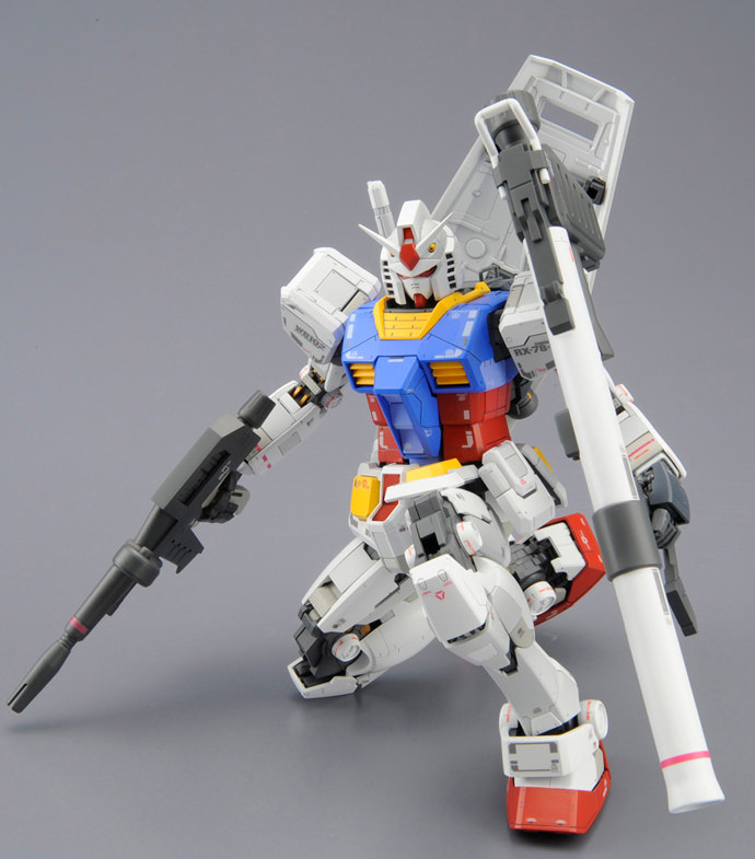 Mô Hình Lắp Ráp  RX-78-2 GUNDAM VER. 3.0 - MG - 1/100 - MÔ HÌNH CHÍNH HÃNG BANDAI