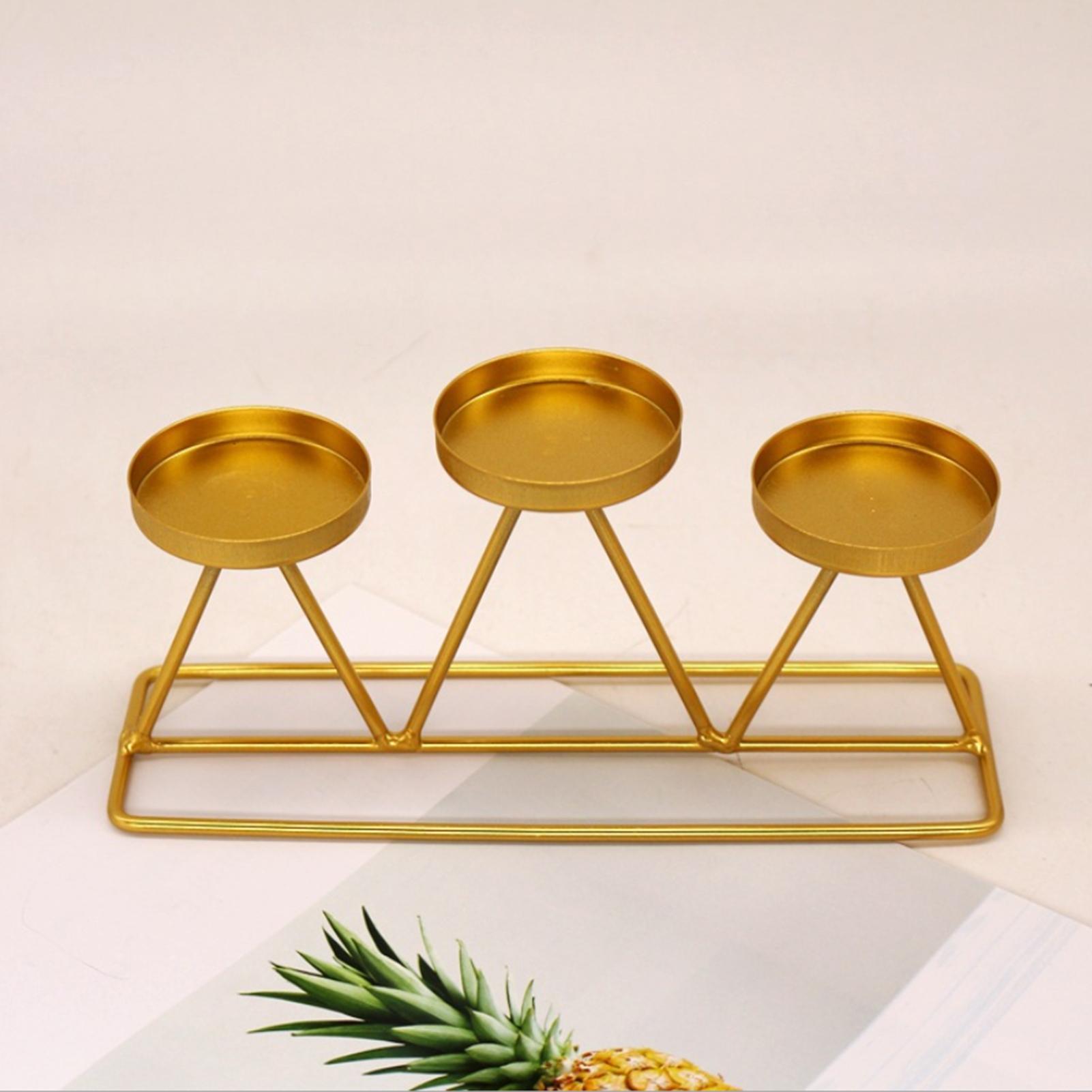 Gía để nến bằng kim loại trang trí tiệc để được 3 cây nến
