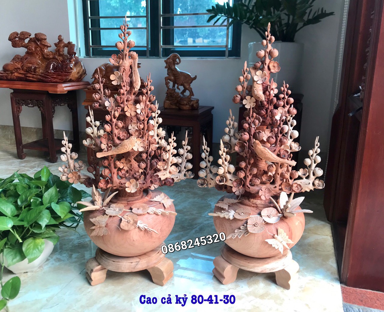 2 bình hoa mai phú quý phong thủy trang trí phòng khách đẹp long lanh bằng gỗ hương kt 80×41×30cm