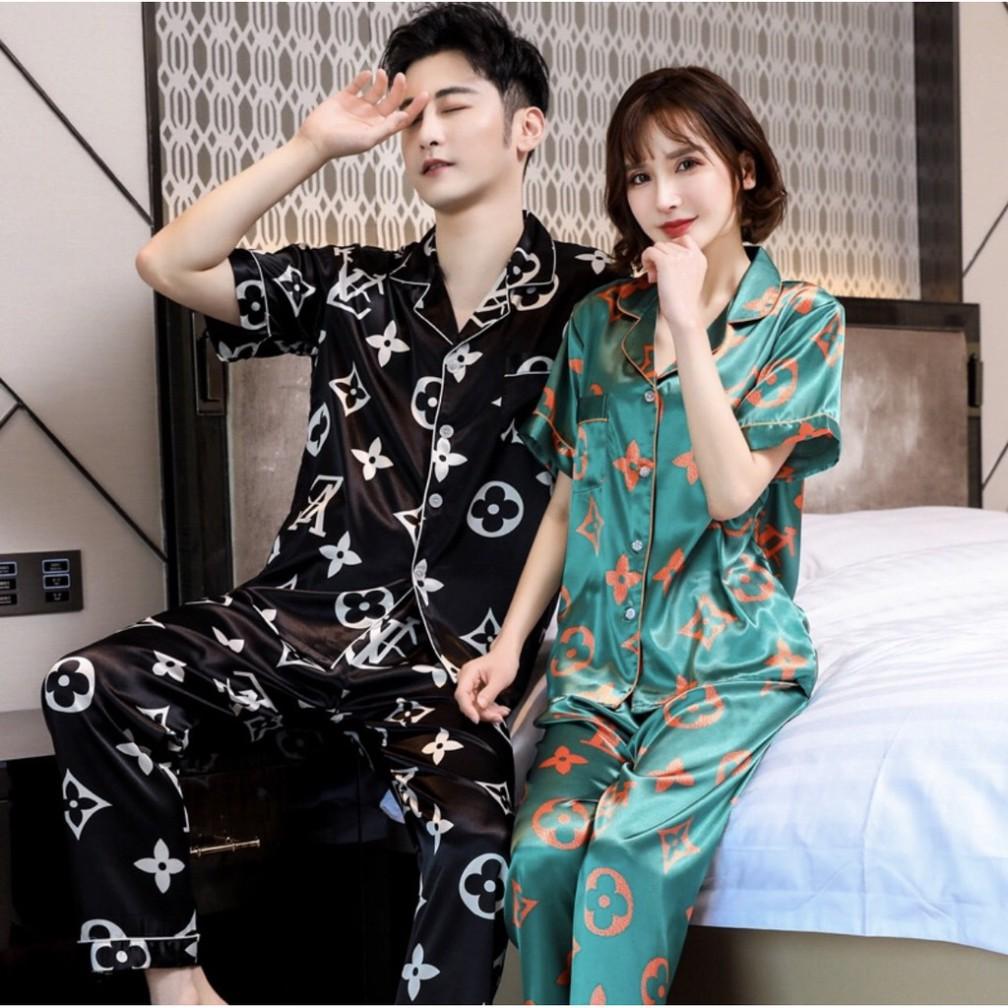 Đồ bộ đôi nam nữ Pijama mặc nhà lụa bóng cao cấp dành cho các cặp đôi tay áo lỡ mã 917 (Hàng có sẵn)