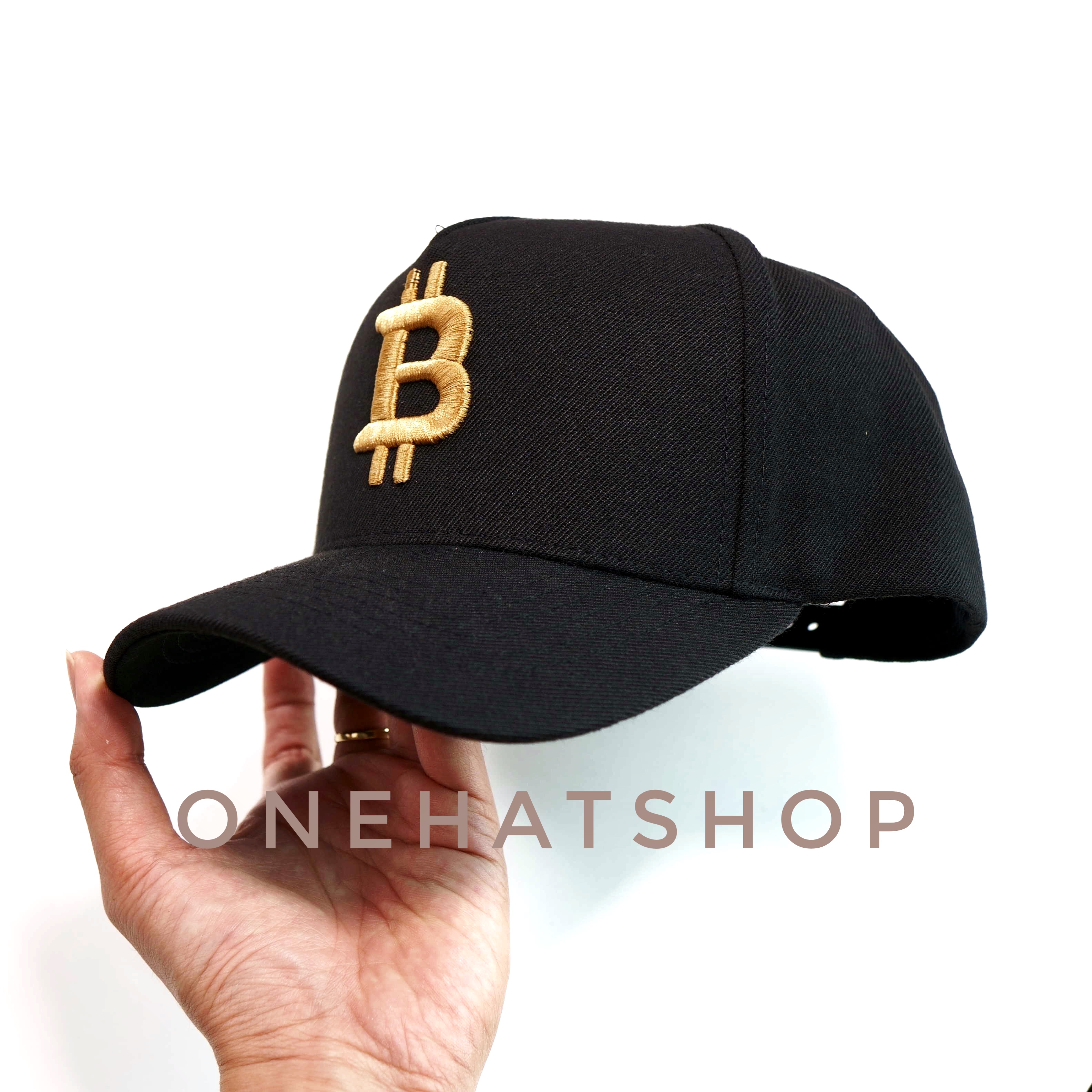 Nón Lưỡi Trai Vành Cong fom Trucker Logo Bit full vải quai cài nút Brand One Hat