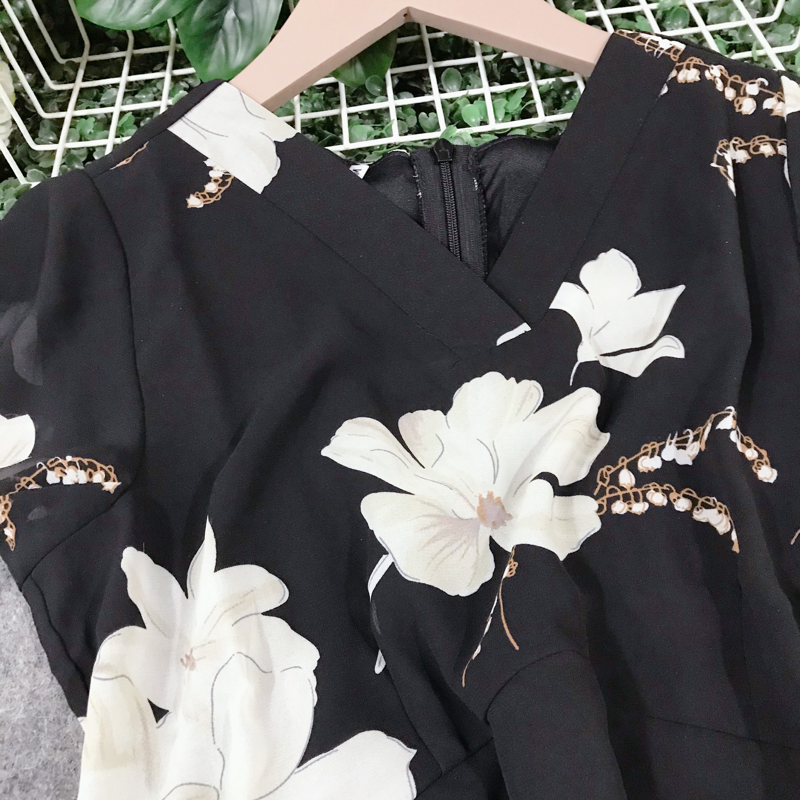 Đầm xòe voan đen hoa trắng duyên dáng thanh lịch - VN471501