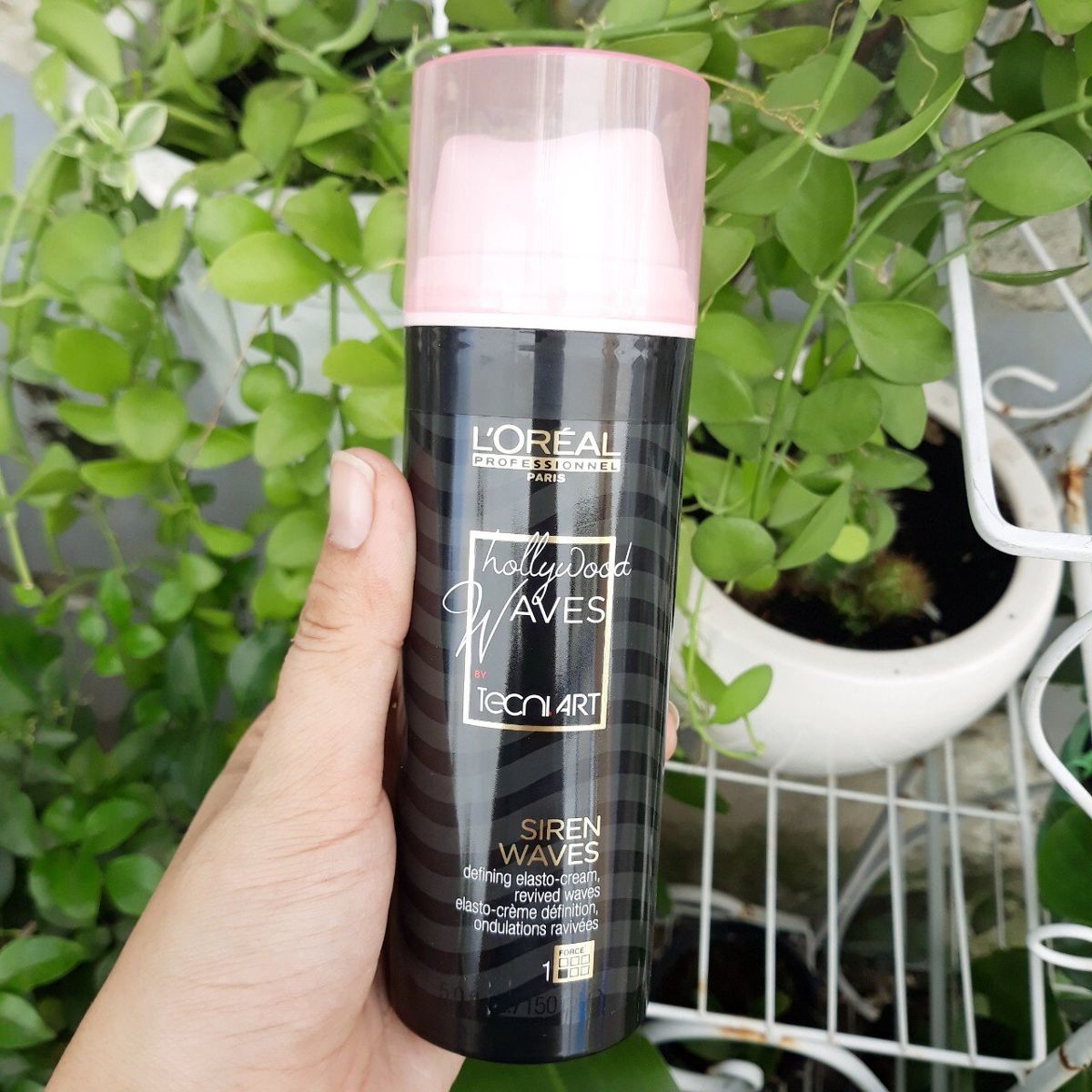 Kem dưỡng L'oreal Hollywood Waves by Tecni.art Siren Waves defining elasto-cream giữ nếp tóc và tăng sóng xoăn 150ml