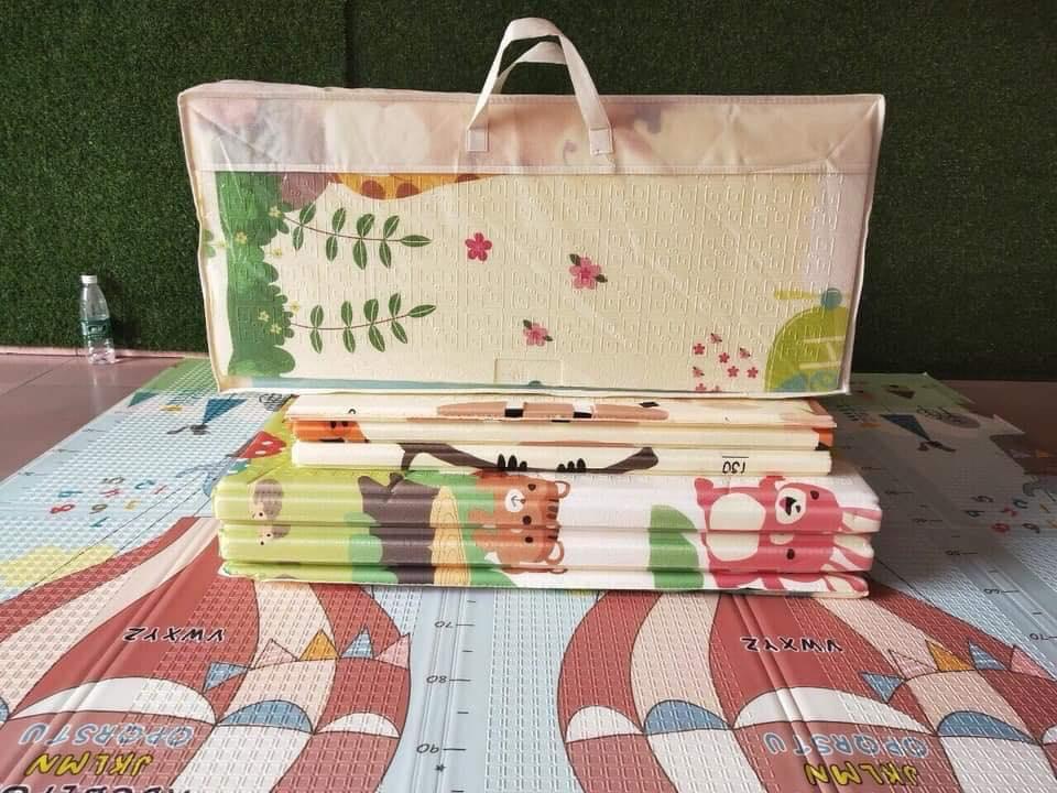 Thảm xốp XPE gấp gọn trải sàn chống va đập 1m8*2m - giao màu, hình ngẫu nhiên - GDHN Loại Tốt