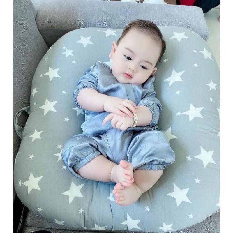 Gối chống trào ngược cho bé