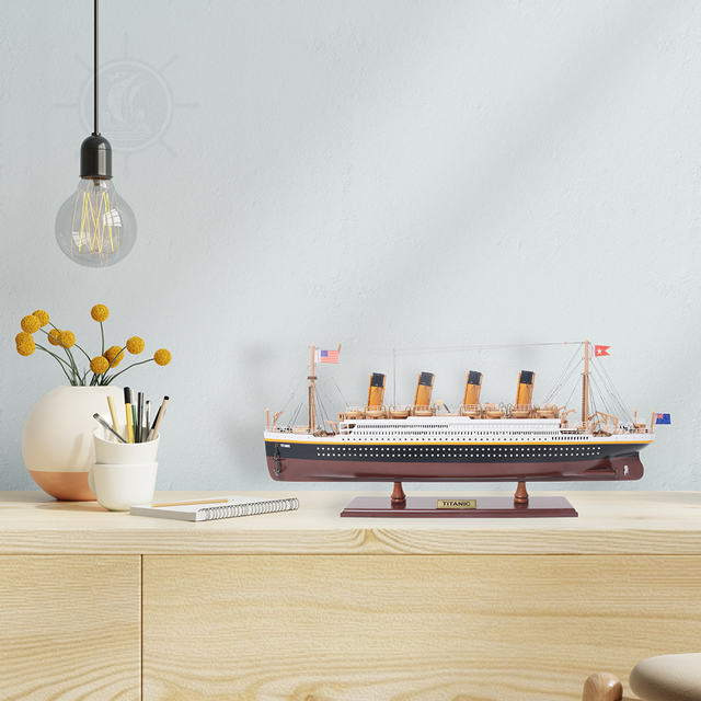 Du Thuyền Titanic Painted Bằng Gỗ Dùng Để Trưng Bày Trang Trí Dài 63 Cm