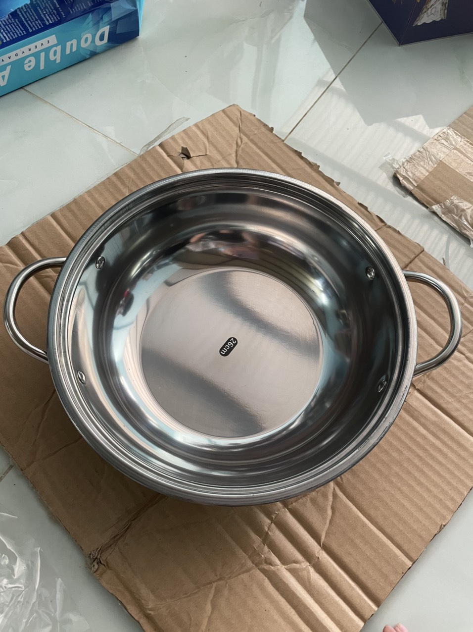 NỒI LẨU INOX NẮP KÍNH SIZE 24CM DÙNG ĐƯỢC CHO BẾP TỪ