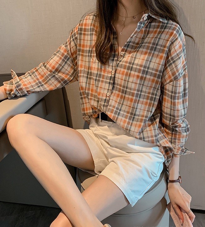 Áo sơ mi nữ đũi Việt Thiết kế kẻ caro trẻ trung DV68